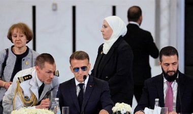 الشرع يعلق على ردة فعل ماكرون عندما علم بالتفجير في دمشق: أحيي شجاعته