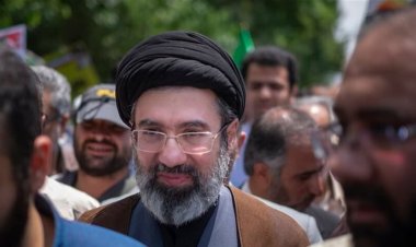 المرشد الإيراني: امريكا تسعى لاشعال الحروب وتوقيع ترامب فقد قيمته