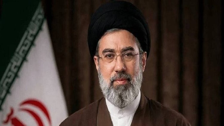 تفاصيل حول الحالة الصحية لمجتبى خامنئي.. "لم يستعد عافيته"